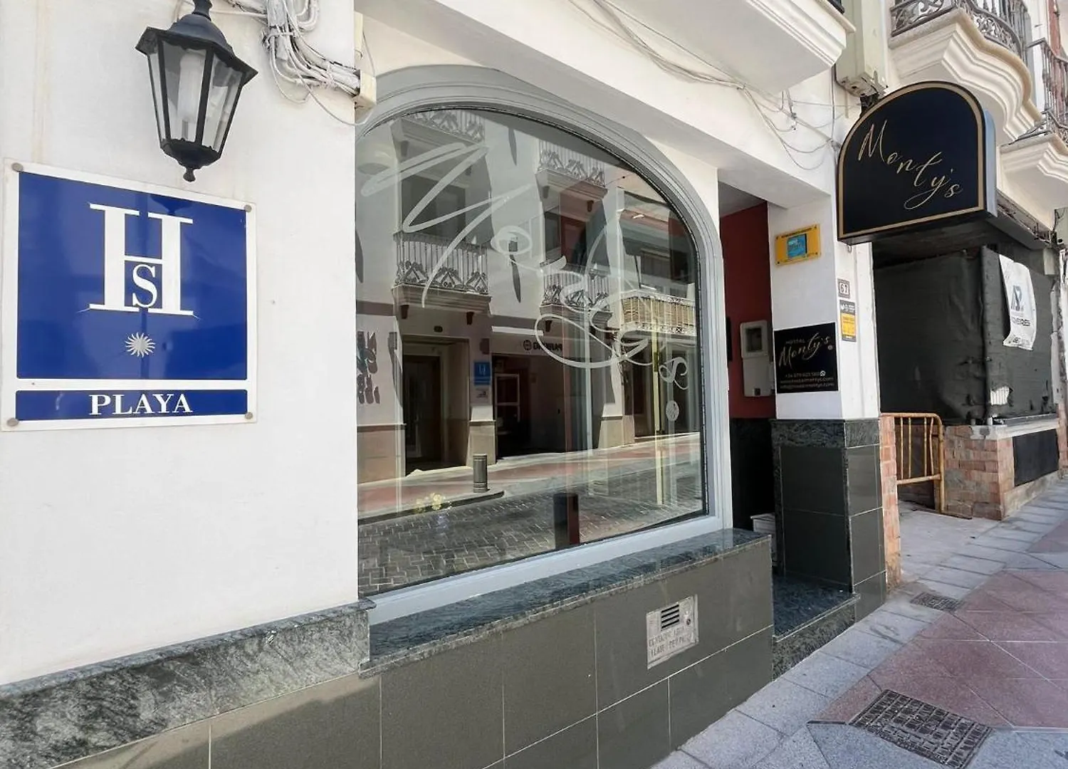 Auberge de jeunesse Hostal Montys Nerja