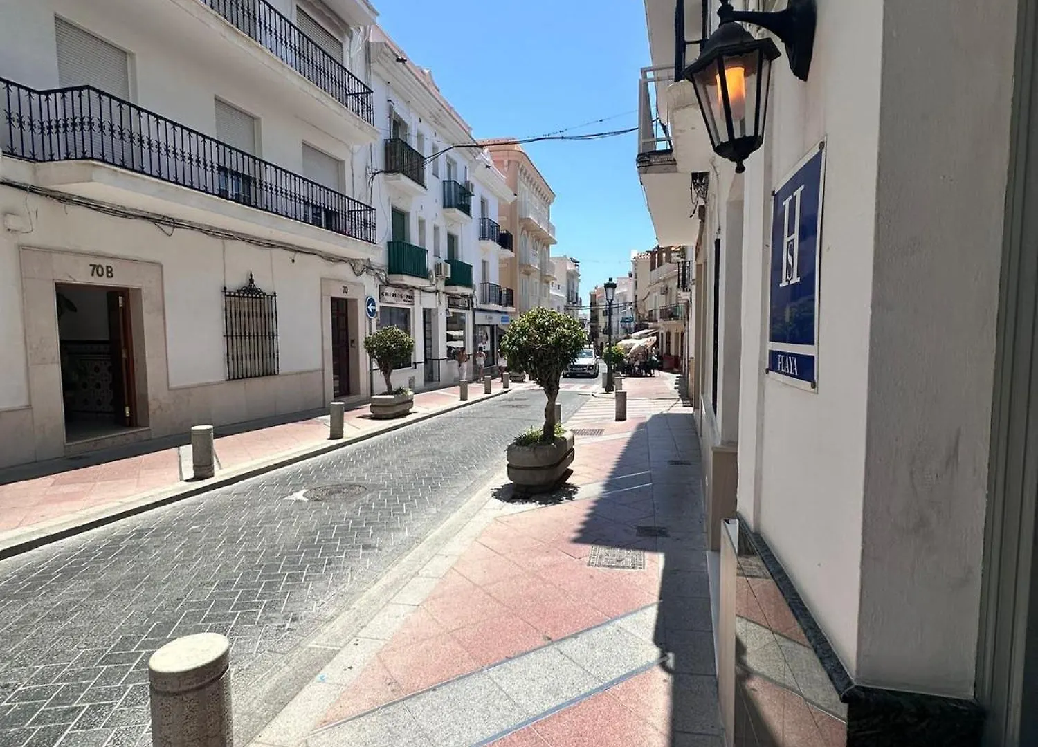Hostel Hostal Montys Nerja